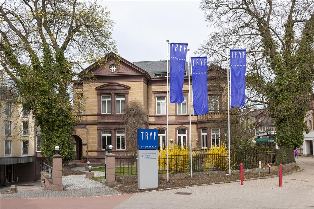 Tryp By Wyndham Hotel Stadtoldendorf Exterior photo