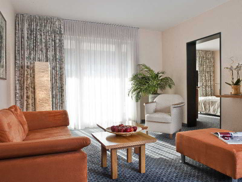 Tryp By Wyndham Hotel Stadtoldendorf Exterior photo